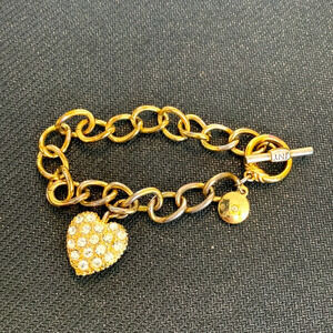 JNY Goldtone rhinestone heart charm bracelet  toggle clasp 7" Jones New York